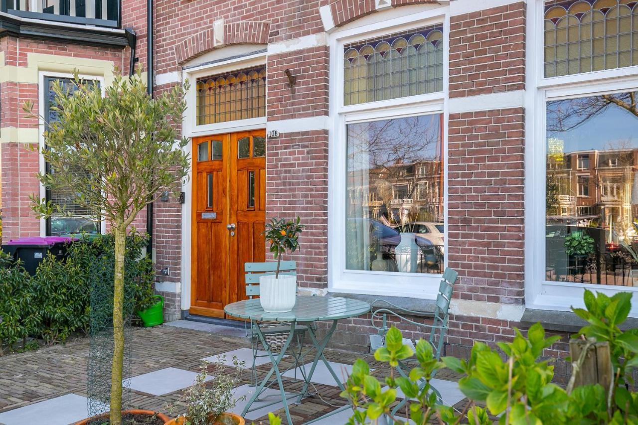 Uniek Verblijf In Herenhuis, Eigen Appartement Op De Tweede Etage Van Ons Huis Leeuwarden Exterior foto
